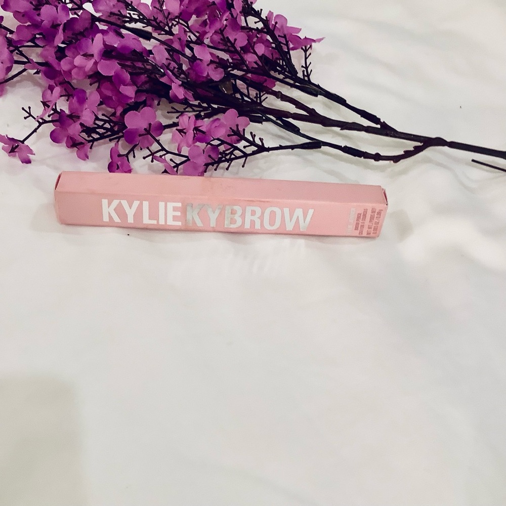 KYLIEKYBROW EyebrowPencil NWT
